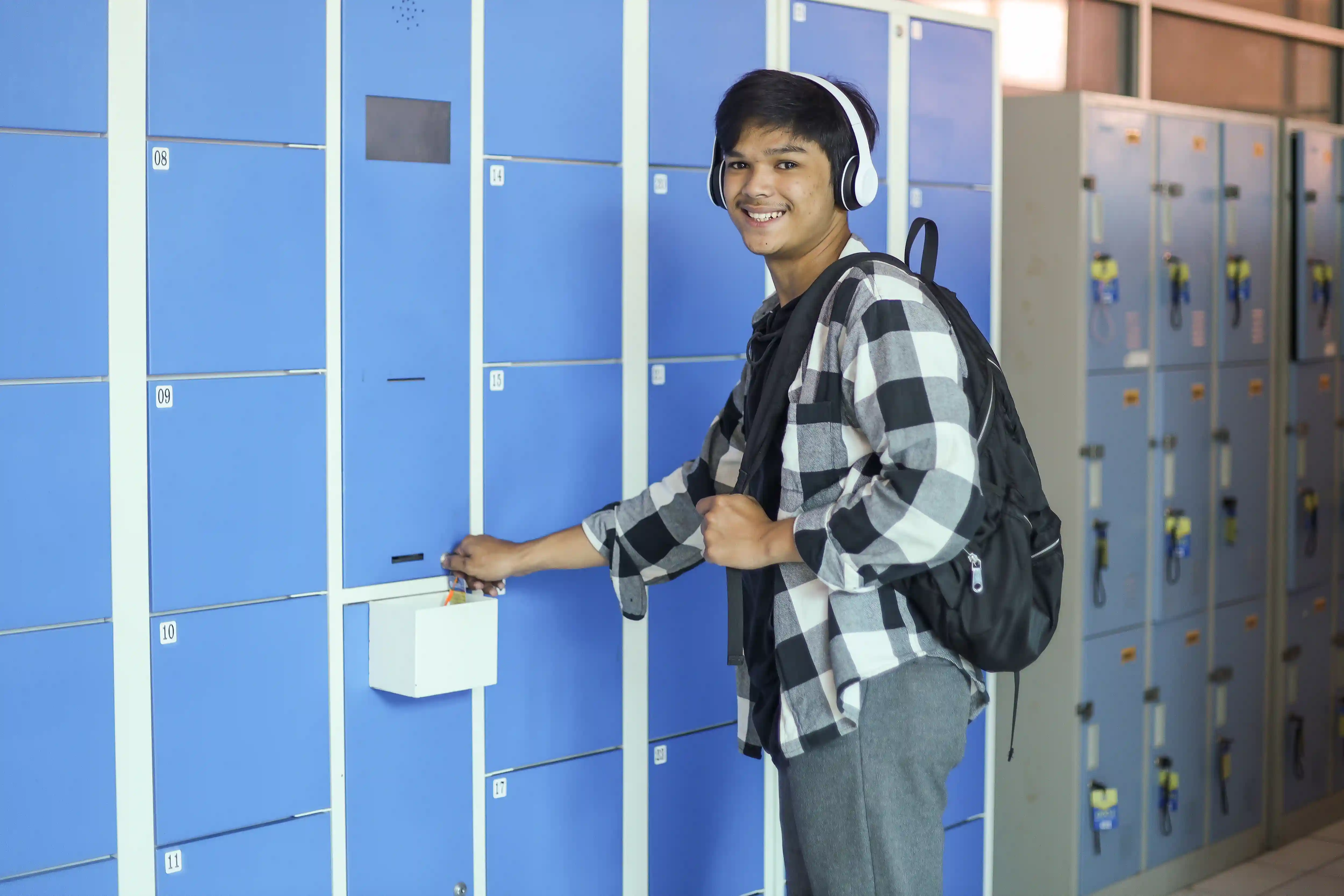 Smart Storage Facility for Students